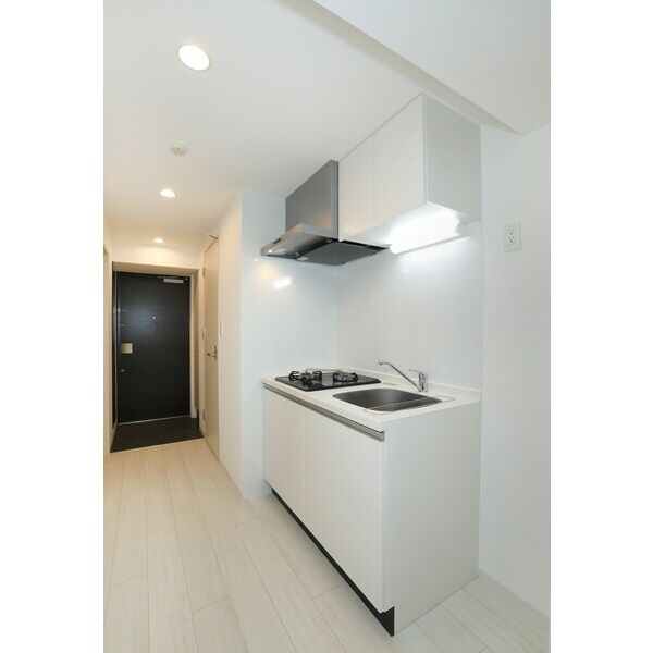 キッチン　※写真は同じマンションの違う部屋のものになります。