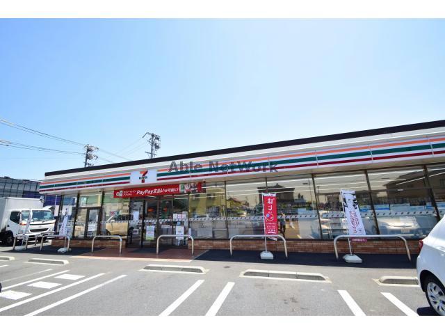コンビニ　セブンイレブン小牧インター北店（コンビニ）まで505m