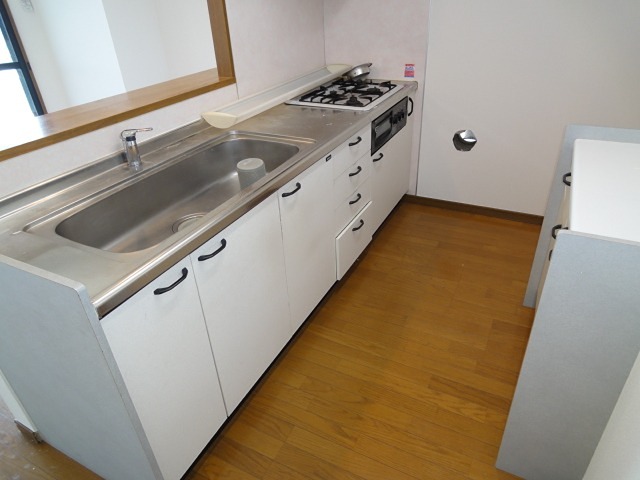 キッチン　※別号室写真使用