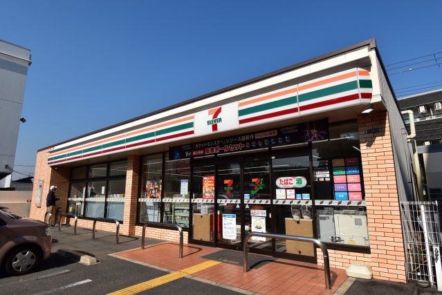 コンビニ　セブンイレブン吹田泉町2丁目店（コンビニ）まで474m