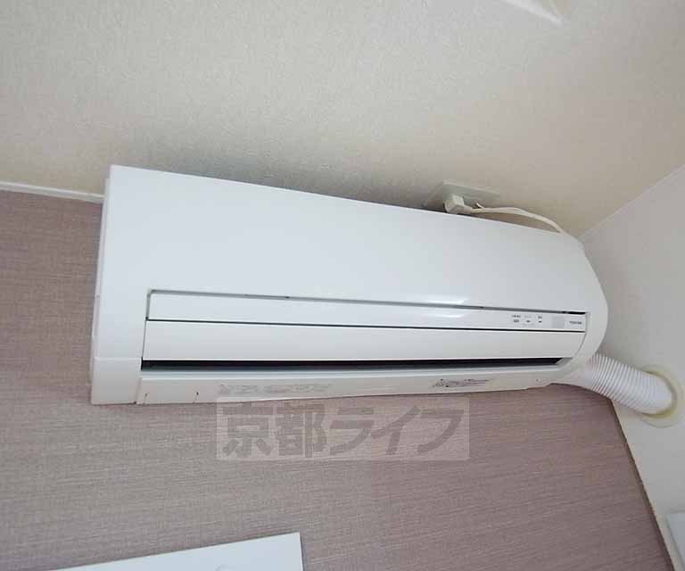 その他設備　キレイなエアコンです