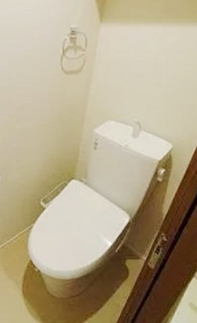 トイレ　別部屋同仕様タイプ