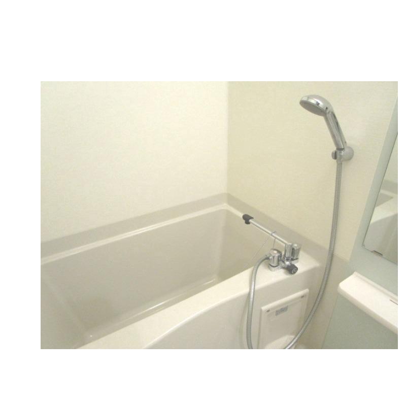 バス・シャワールーム　お風呂とトイレは別です。
