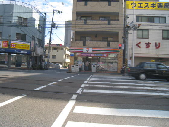 コンビニ　セブンイレブン広島西川口町店（コンビニ）まで134m