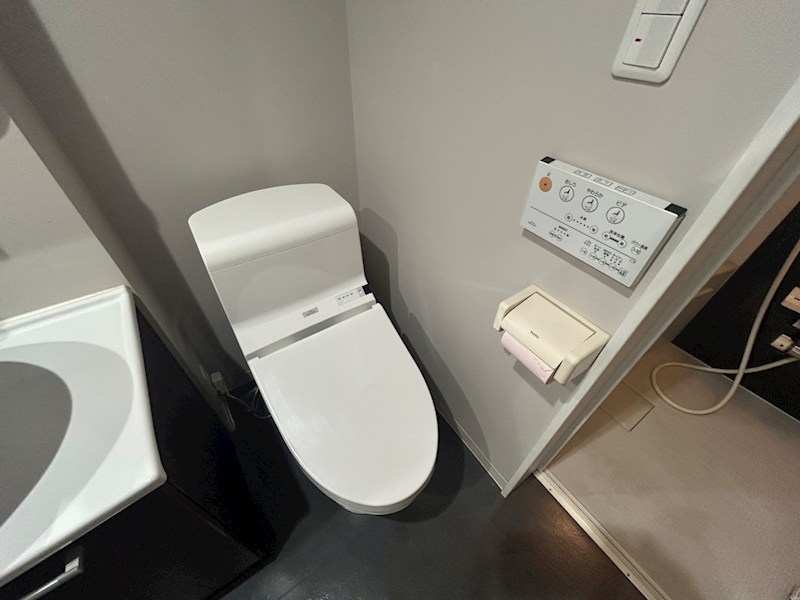 シャイニー西舞子のトイレ写真