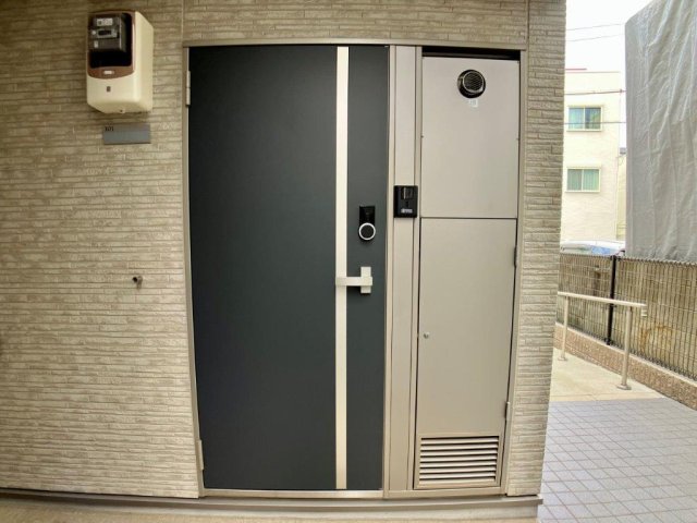 クレイノ清水せいわの玄関写真