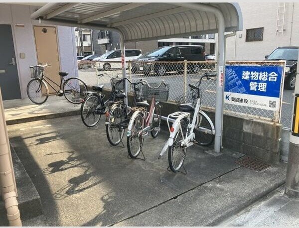 地下鉄東山線 中村日赤駅 徒歩7分 3階建 築39年の外観写真