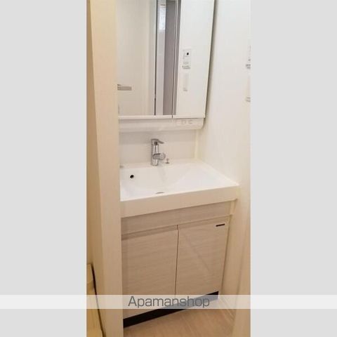 SーRESIDENCE三田慶大前の玄関写真
