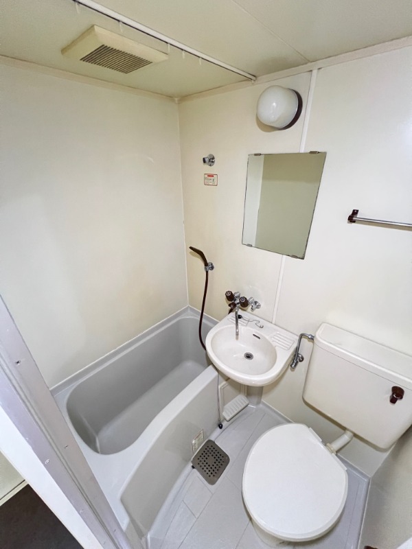 バス・シャワールーム　※他部屋参考写真