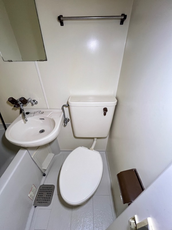 トイレ　※他部屋参考写真