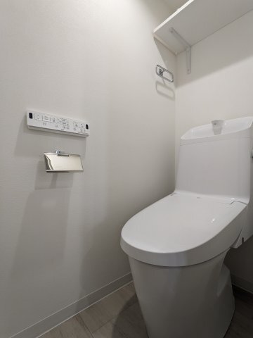 トイレ　※別部屋の参考写真です。