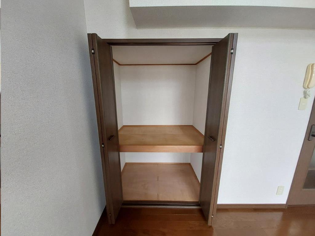 ホワイトキャッスル富田の内装写真