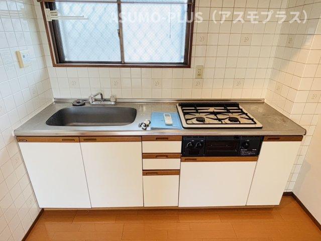 リバーサイド三和のキッチン写真
