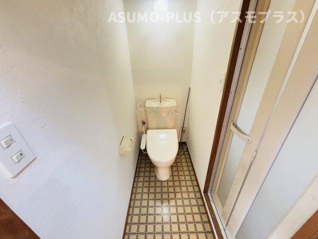 リバーサイド三和の玄関写真