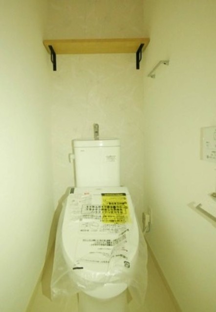 トイレ　別部屋同仕様タイプ