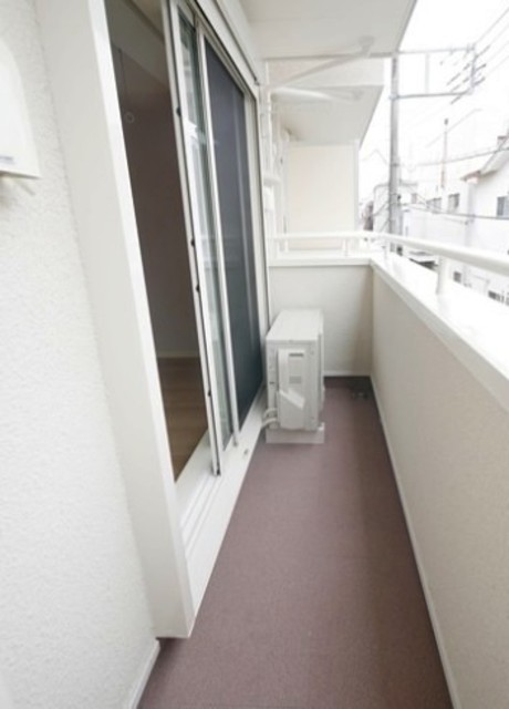バルコニー　別部屋同仕様タイプ