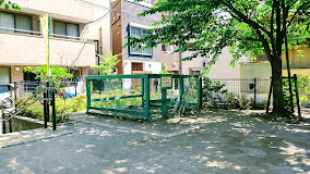 公園　伊達児童遊園地（公園）まで592m