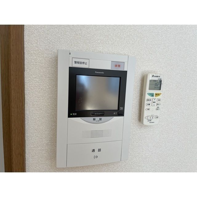 その他　モニター付インターホン　同タイプ・別部屋