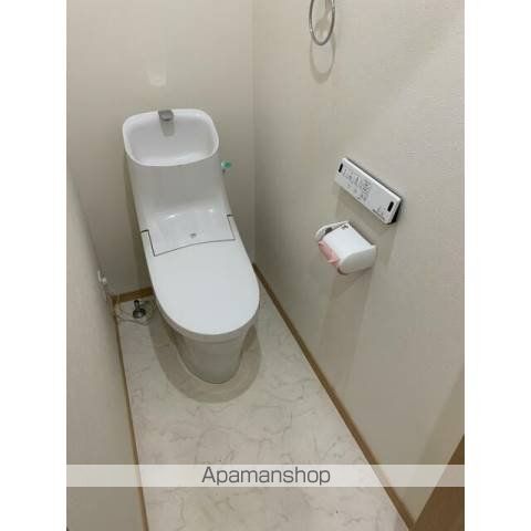 ＪＲ京浜東北線 鶴見駅 徒歩17分 2階建 築10年のトイレ写真