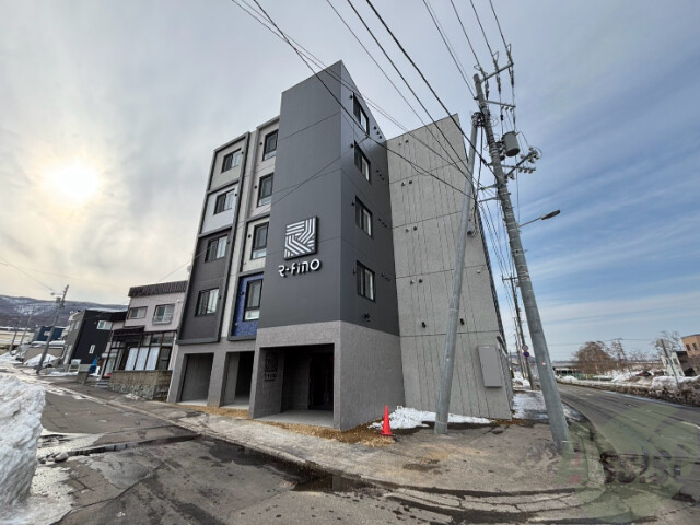 建物外観　西区宮の沢３条「Ｒ－ｆｉｎｏ宮の沢」
