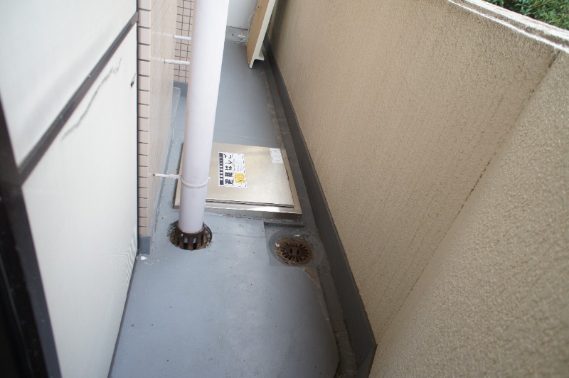 地下鉄西神・山手線 県庁前駅 徒歩9分 6階建 築40年の内装写真