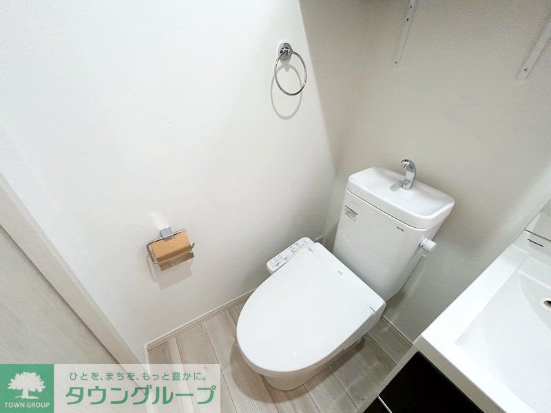 トイレ　同物件別部屋写真