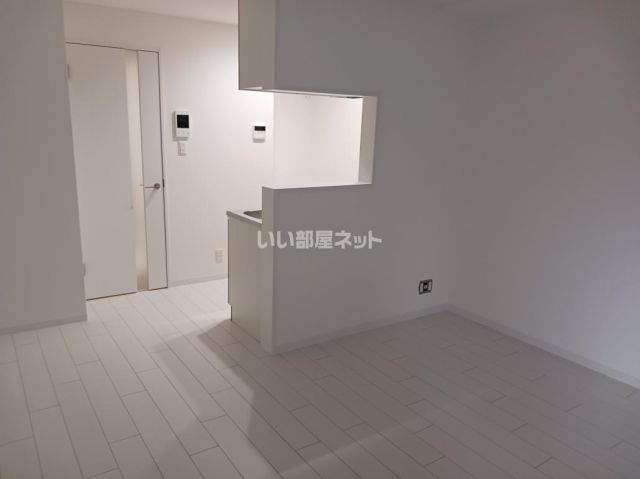 EIJU牧野駅前Bの居間写真
