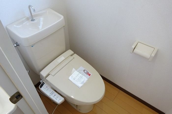 トイレ　落ち着いたトイレです