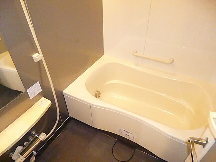 バス・シャワールーム　別号室の参考写真です。