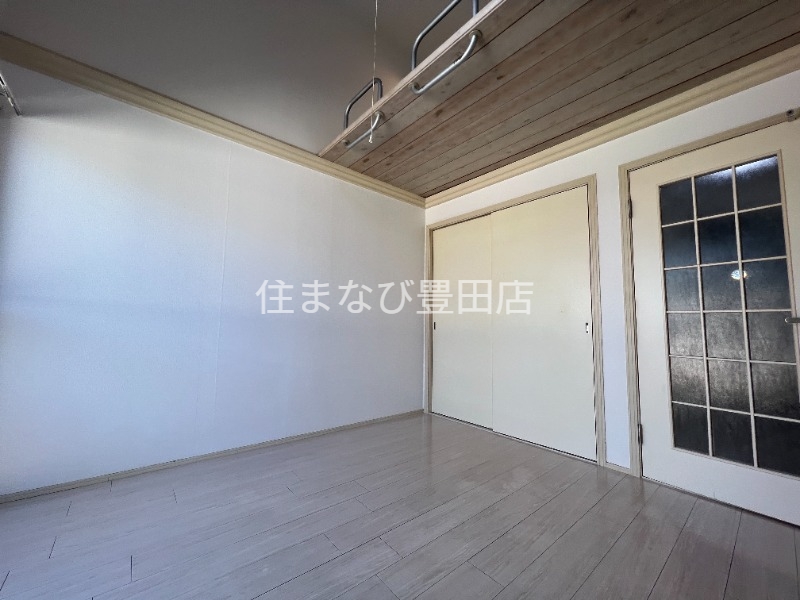 居室・リビング　同型別部屋写真
