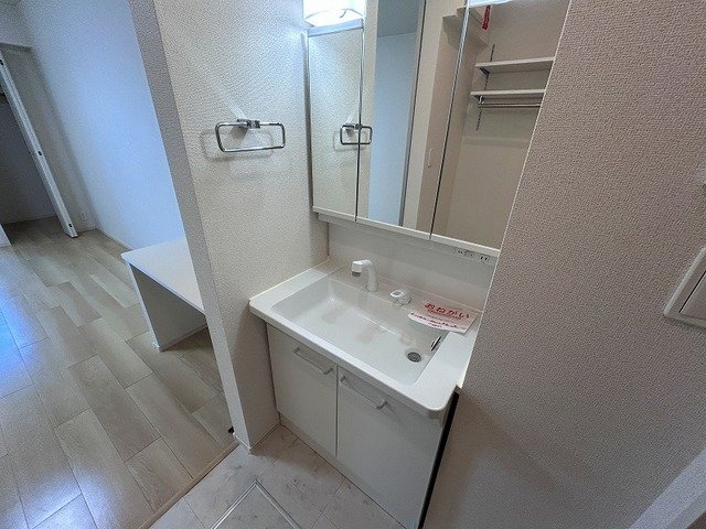 洗面設備　使いやすい洗面所です