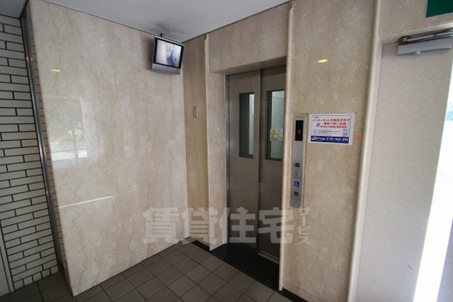 ＪＲ片町線 鴫野駅 徒歩3分 6階建 築21年の外観写真