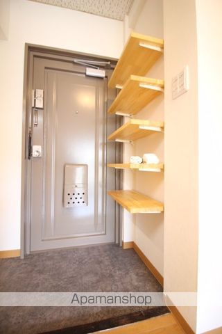 パークプレイス西川原II棟の玄関写真