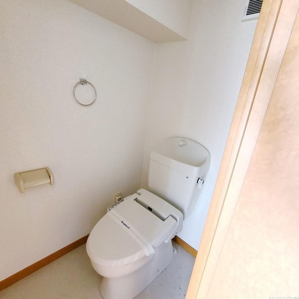 トイレ　別部屋参照