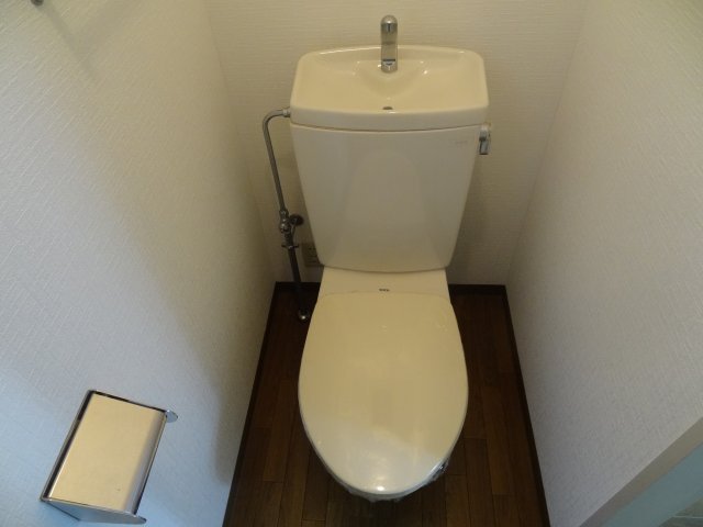 アスタ・ラ・ビスタ新梅田のトイレ写真