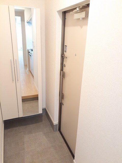 レーヴ習志野の玄関写真