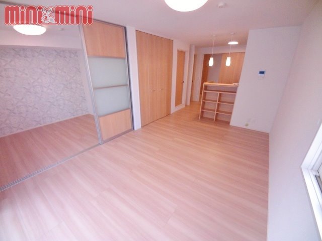 D-room灘北通の居間写真