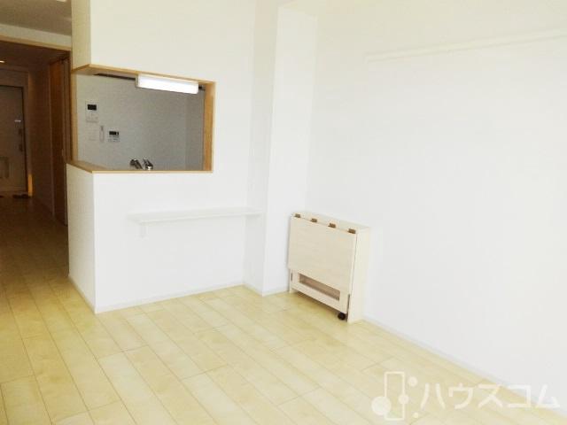 阪急京都線 上新庄駅 徒歩5分 7階建 築11年の居間写真