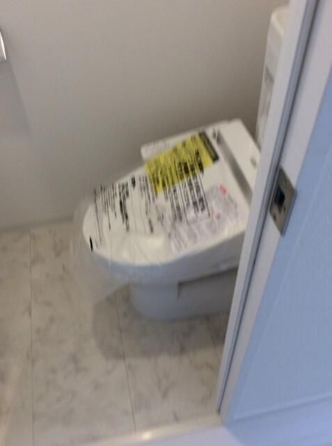 都営新宿線 菊川駅 徒歩4分 8階建 築11年のトイレ写真