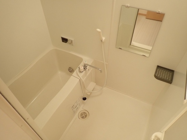 ＪＲ東海道本線 南彦根駅 徒歩18分 2階建 築21年の風呂写真