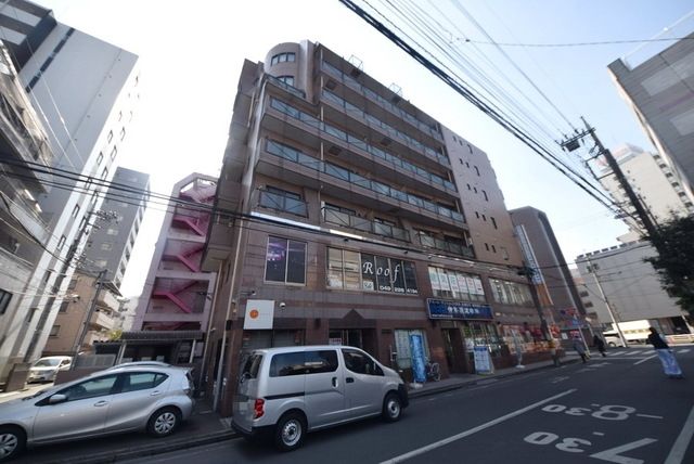 伊勢原六番館の外観写真