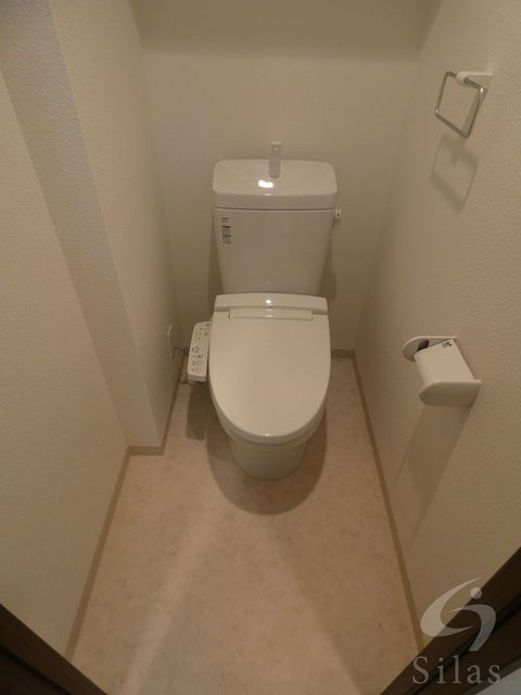 ＪＲ東西線 加島駅 徒歩1分 14階建 築12年のトイレ写真