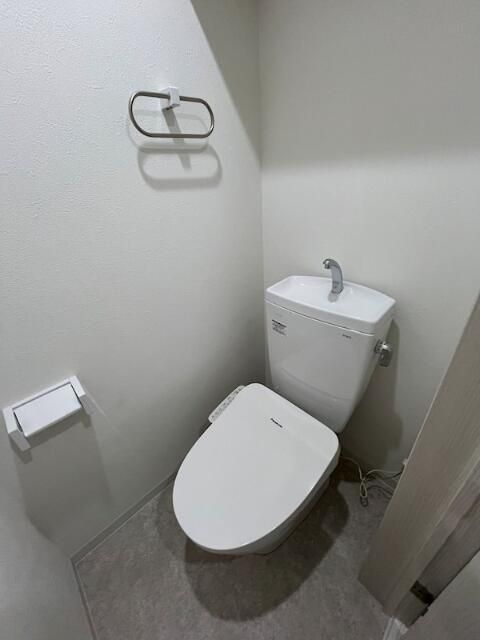 トイレ　別号室参考写真