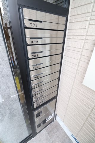 その他　宅配ボックス付き