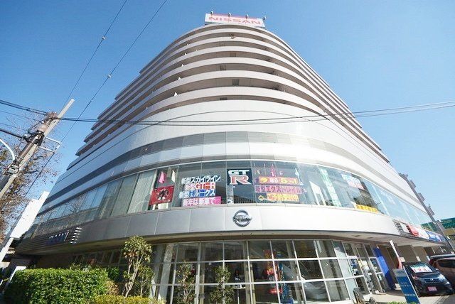 建物外観　★１階は日産です★