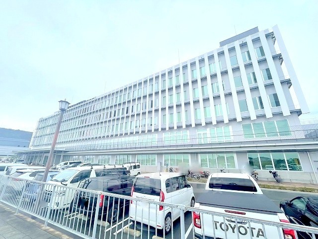 役所　柏原市役所（役所）まで2353m