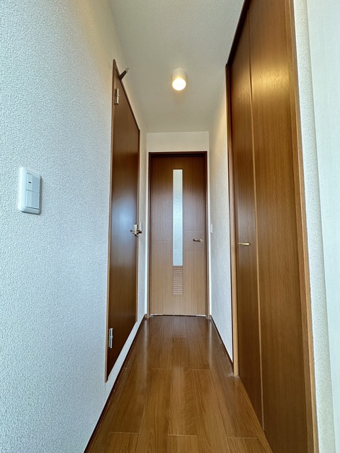 玄関　別部屋参考写真です