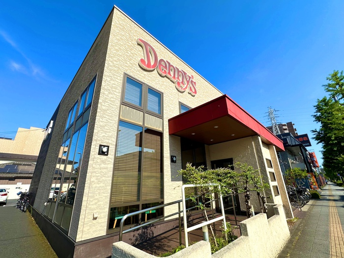 飲食店　デニーズ（飲食店）まで529m