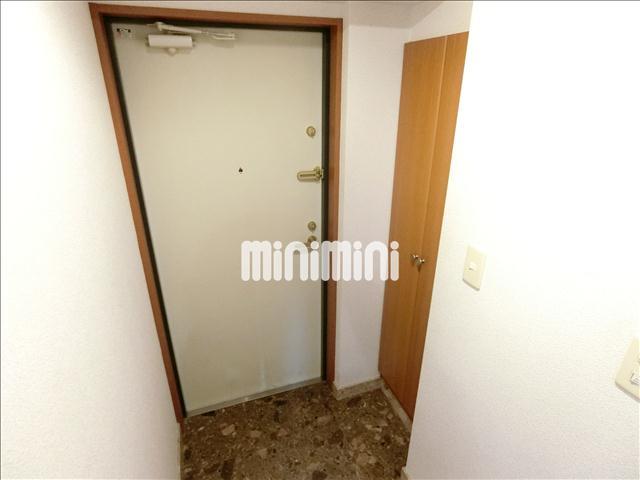 玄関　※同間取り　参考写真※