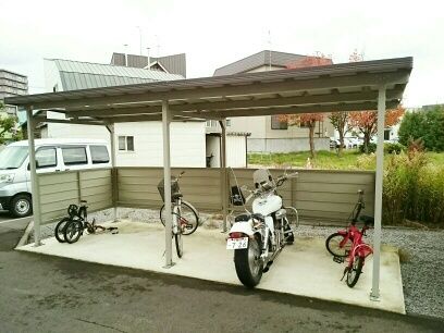 ＪＲ函館本線 旭川駅 バス乗車時間：16分 最寄りバス停で下車 徒歩3分 2階建 築15年の外観写真
